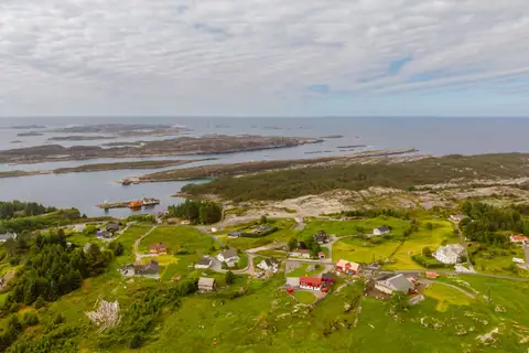 Nordøyna, Færøyna, Store Mosholmen og Stora Risøyna
Mot sør-vest